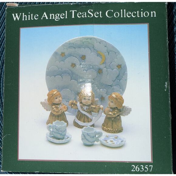 1995 Young’s White Angel Tea Set Collection Miniature Figurines w/ Box Preowned - Picture 6 of 7